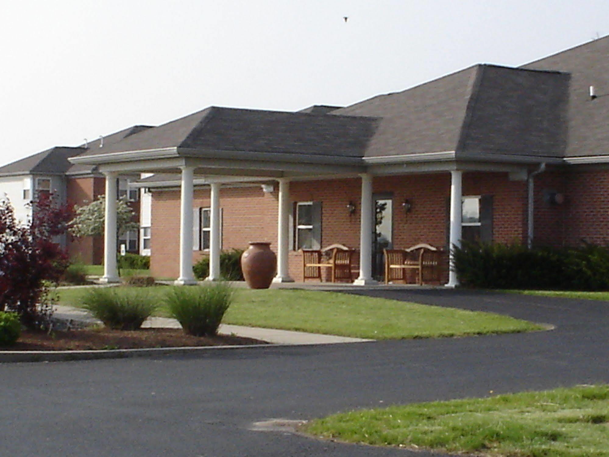 Charwood Suites Columbus Exterior photo